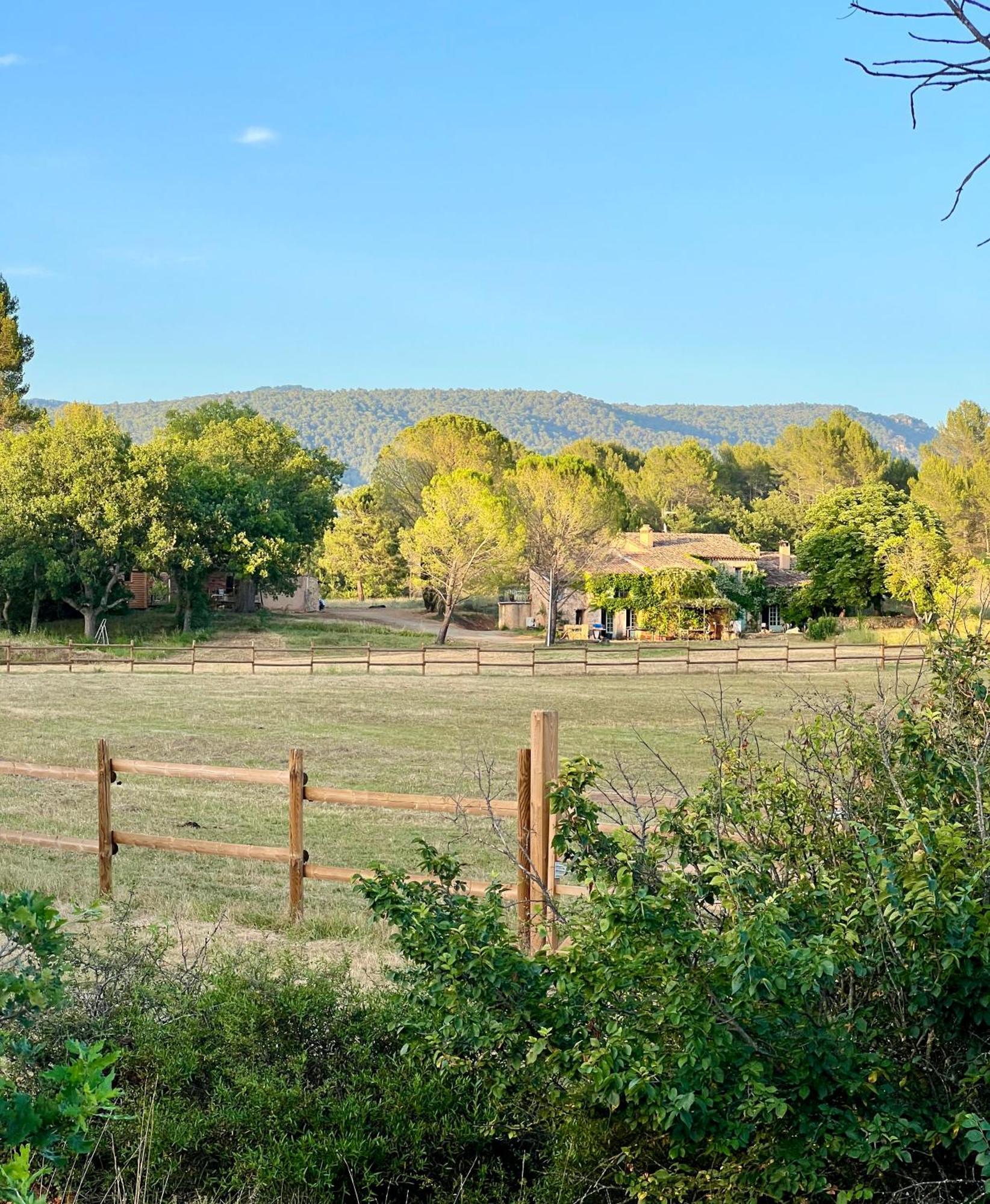 La Cabane De Babarot Aups Εξωτερικό φωτογραφία